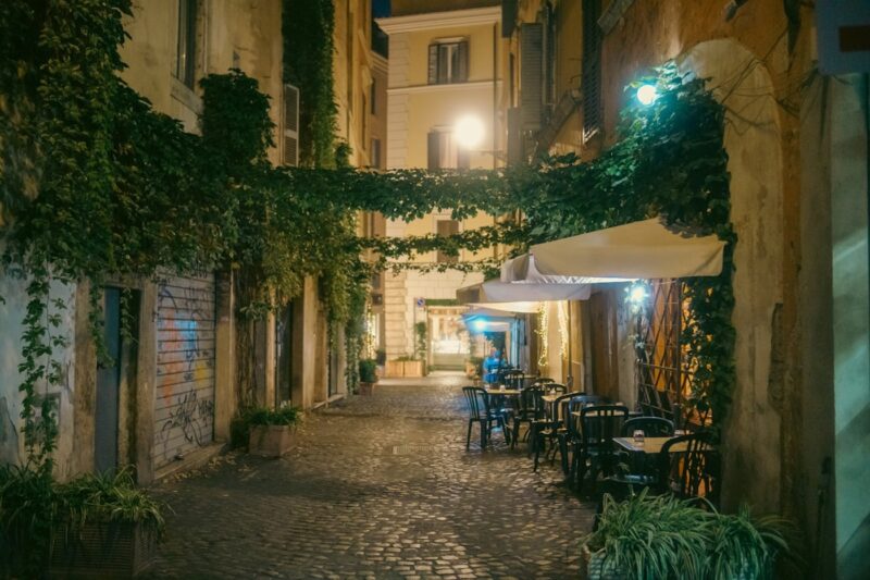 Trastevere at Night: Where to Eat and What to See